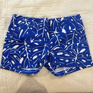 Vineyard Vines Blue and White Palm Leaf Shorts